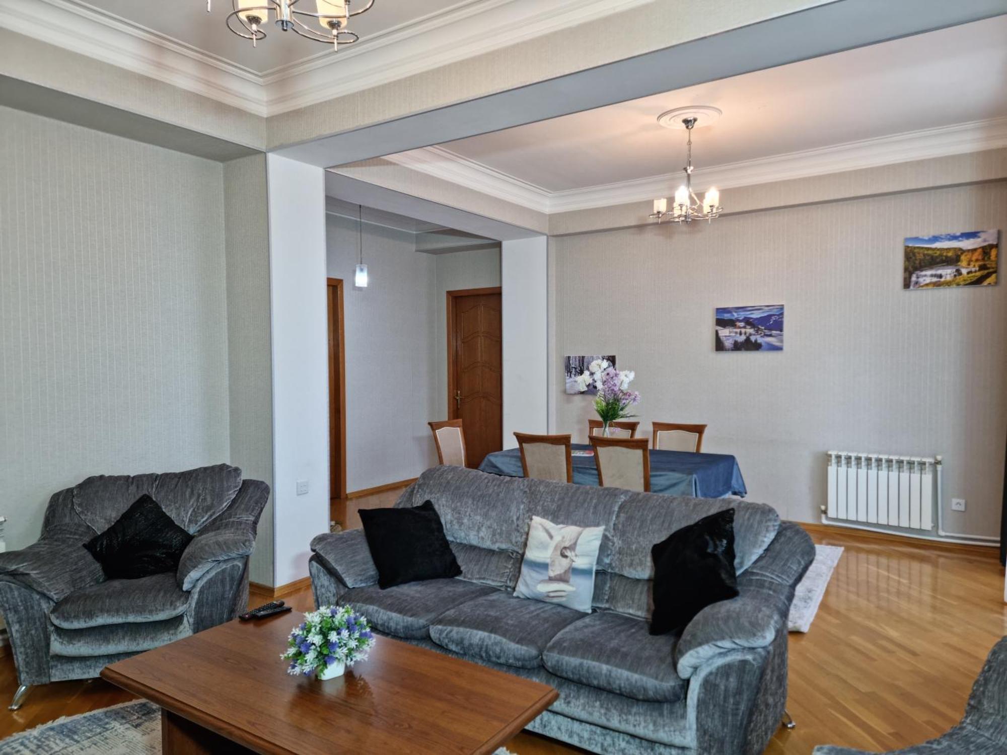Mayden Family Apartment Bakoe Buitenkant foto
